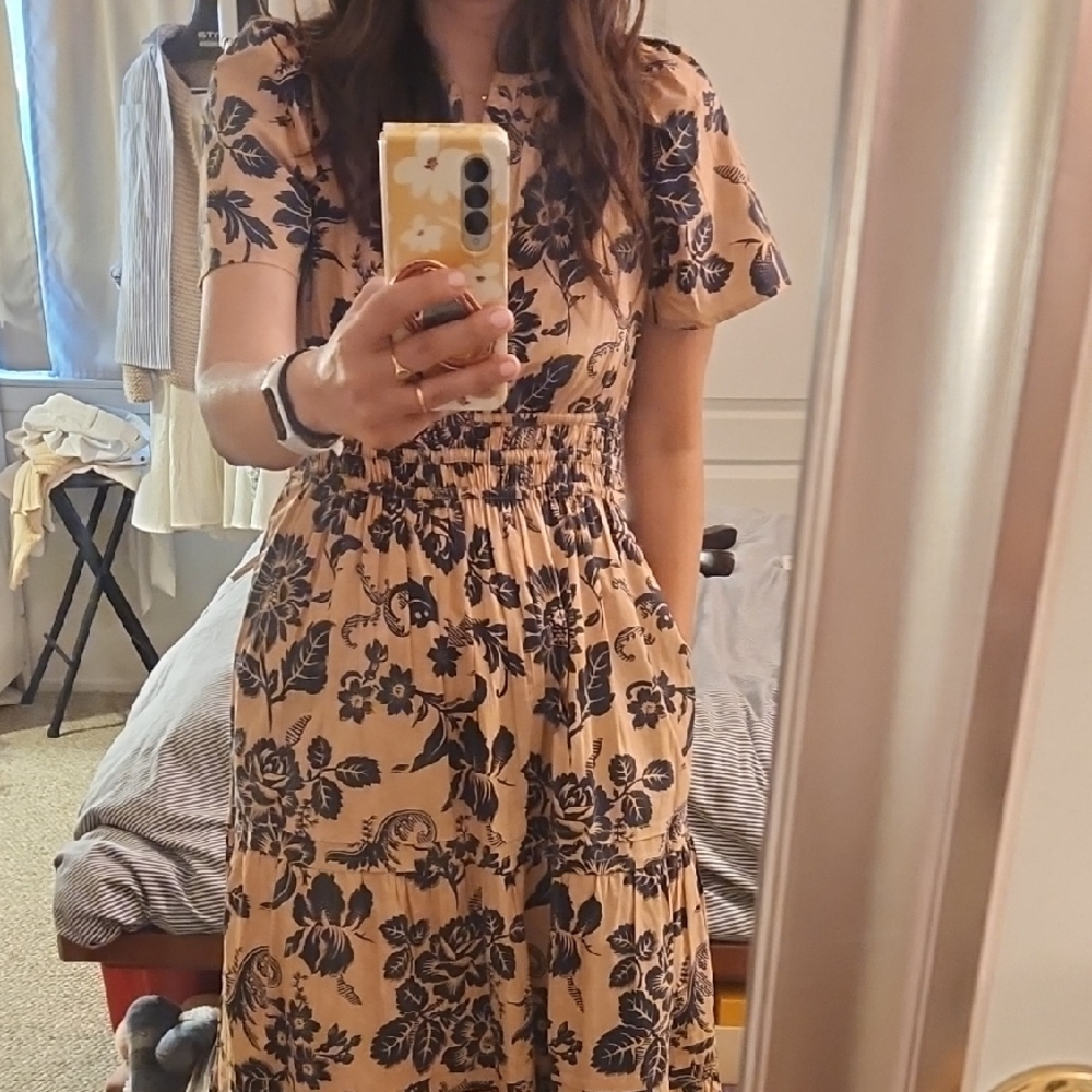 Anthropologie Somerset Beige and Black Floral Maxi Dress Sz Xsmall